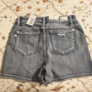 New with tags Judy Blue Denim Midrise Shorts